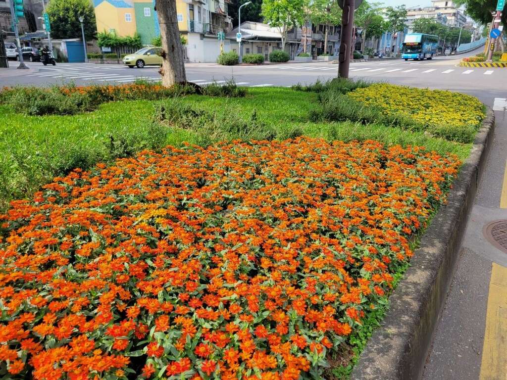 雙北節點-艋舺大道(華翠大橋)(圖片來源：臺北市政府工務局公園路燈工程管理處)