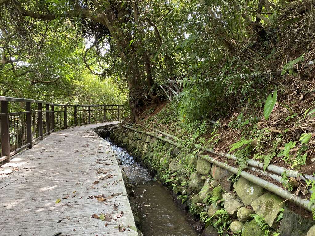 十八挖水圳步道(图片来源：台北市政府工务局大地工程处)