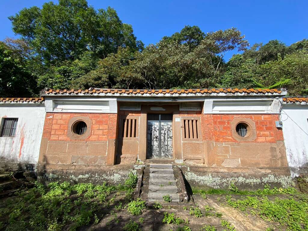 隱身樹林的百年古宅-永安居(圖片來源：臺北市政府工務局大地工程處)