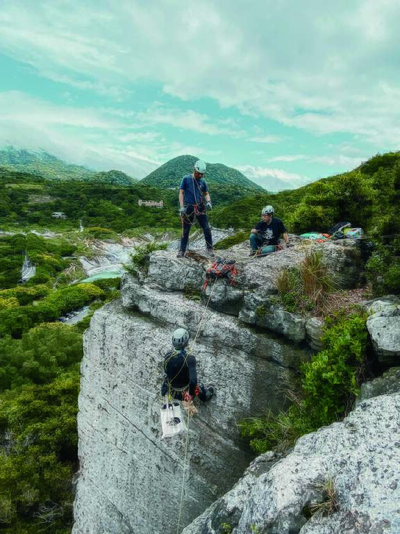 喜欢追求刺激的人，在台北也可以找到合适的攀岩场。（摄影／黄政达）