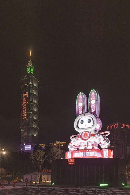 副灯# 玉兔状彩（摄影／林冠良）