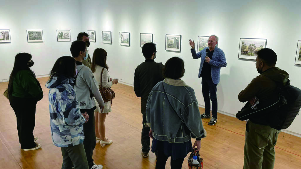 「1839当代艺廊」现正展出德国摄影家Michael Nischke拍摄台湾被遗忘的建筑物系列作品。（图／1839当代艺廊）