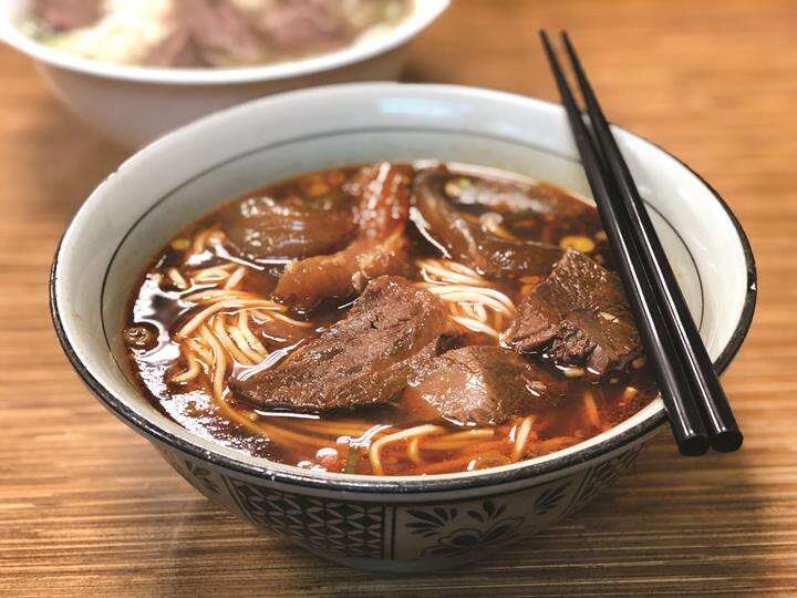 taiwan-taipei-food-yongkang-street-beef-noodles(image-source-taiwan-scene)-1 (Copy)