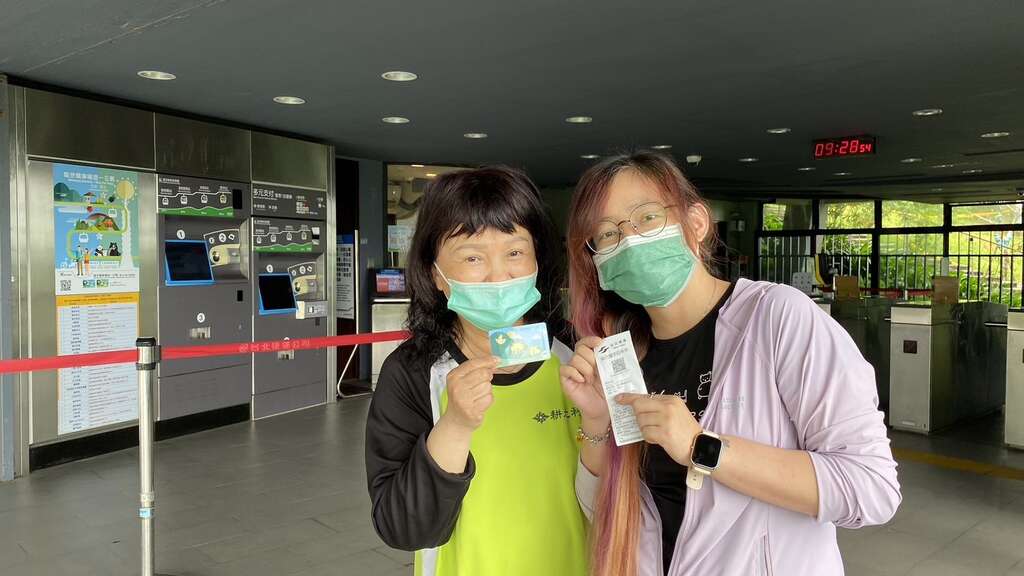 母亲节亲子同行 猫空缆车一日票买1送1(图片来源：台北大众捷运股份有限公司)
