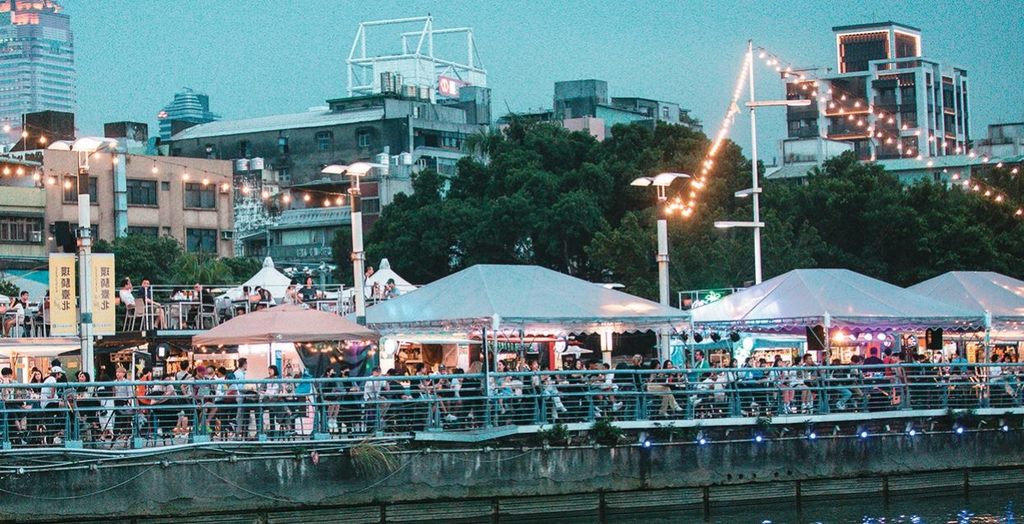 歡迎民眾一起來欣賞淡水河畔光景。（攝影／鄒保祥）