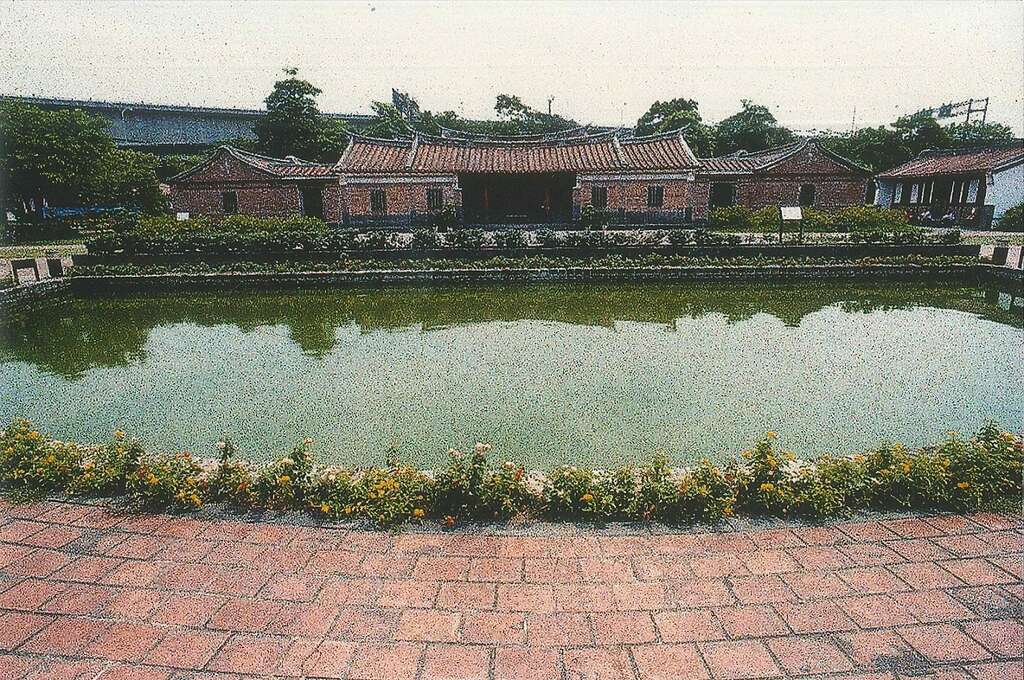 民國82年遷建後的林安泰古厝（由蕭津儀提供）