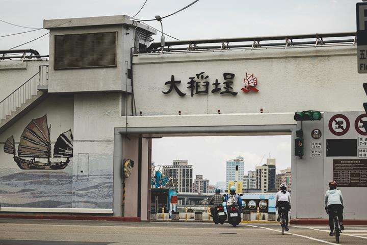 ZI_F9907 (Copy)