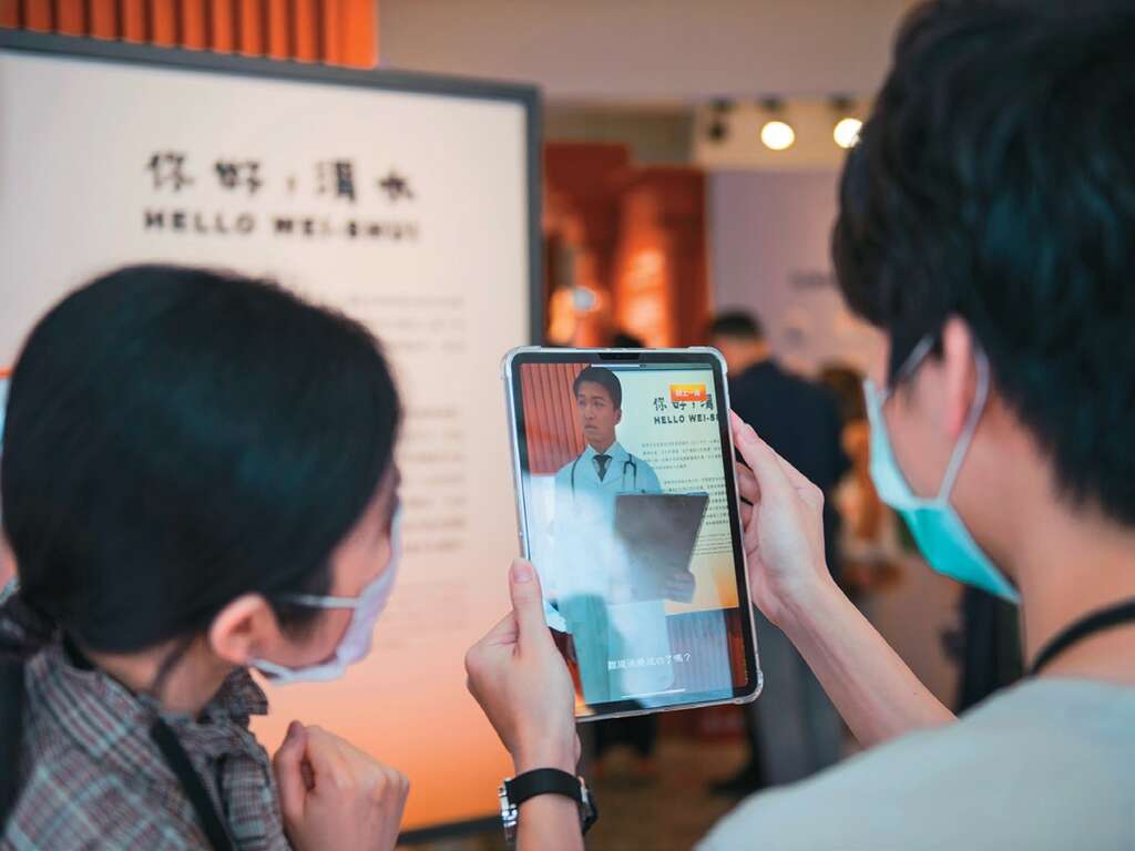 渭水驿站常设展「你好，渭水」透过4DViews技术重现蒋渭水的立体影像，解说这位民主斗士的精彩故事。（图／财团法人蒋渭水文化基金会）