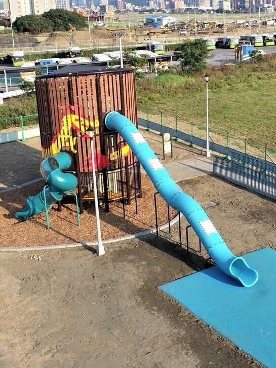 Heshuang No. 21 Riverside Park Children’s Playground Opens to the Public Today!