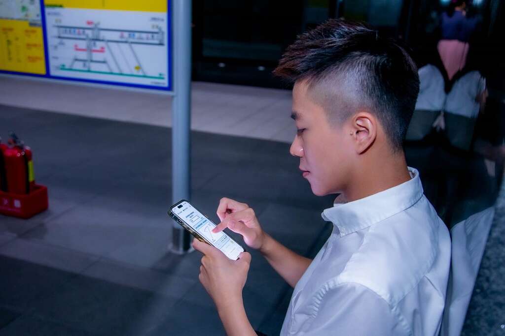 在手机上画出个人独一无二的路线图