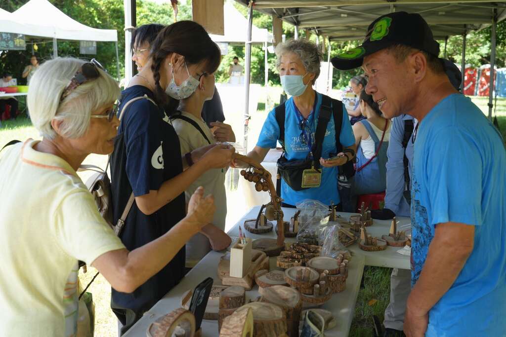 ❝禮❞遇自然草地市集(圖片來源：臺北市動物保護處)