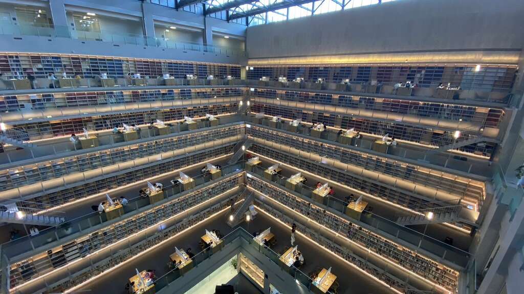 國立政治大學達賢圖書館