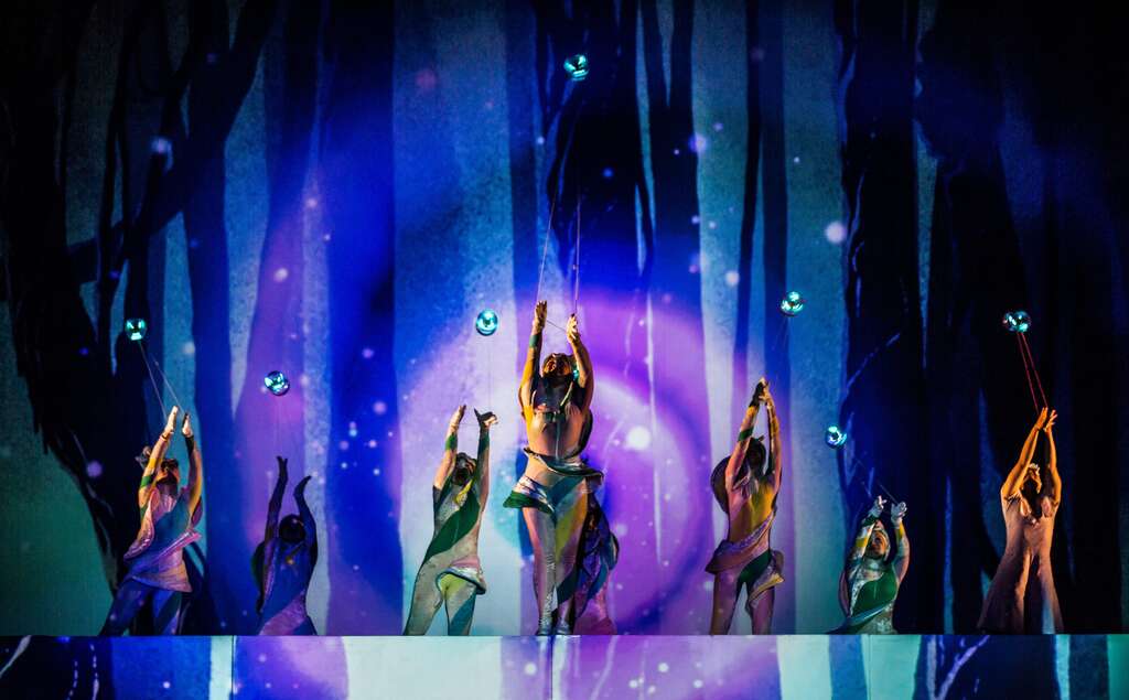 「舞铃剧场」将与客语创作歌手黄佩舒一同演出，展现出客家文化与表演艺术之多元性。(图片来源：台北市政府客家事务委员会)