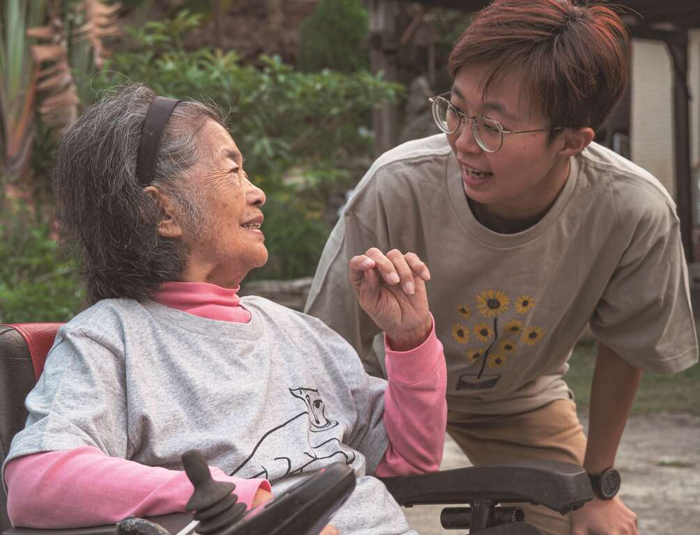 P43 图4 银色大门让服务更贴近长辈的身心需求。@银色大门