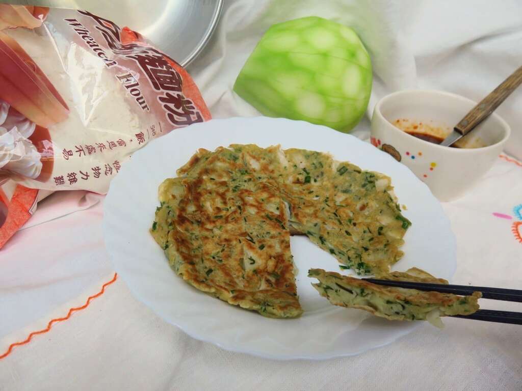 1112植物x食物創作課1 - 客家煎餅个味緒(圖片來源：臺北市政府客家事務委員會)