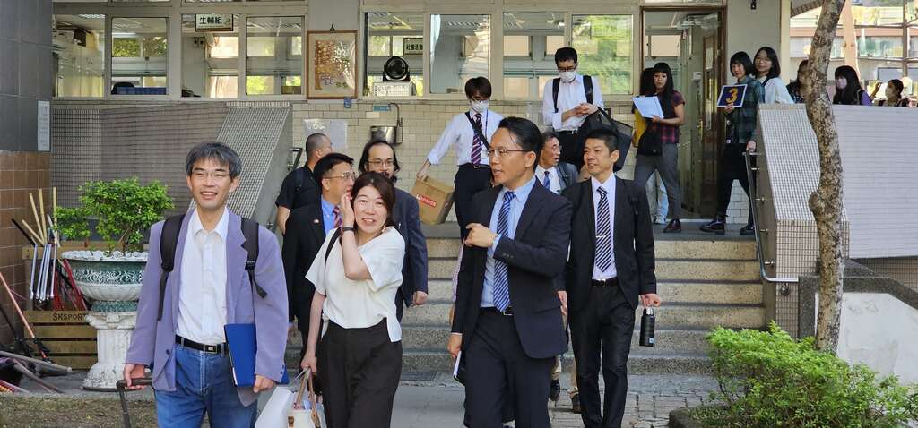 參觀過程(圖片來源：臺北市政府教育局)