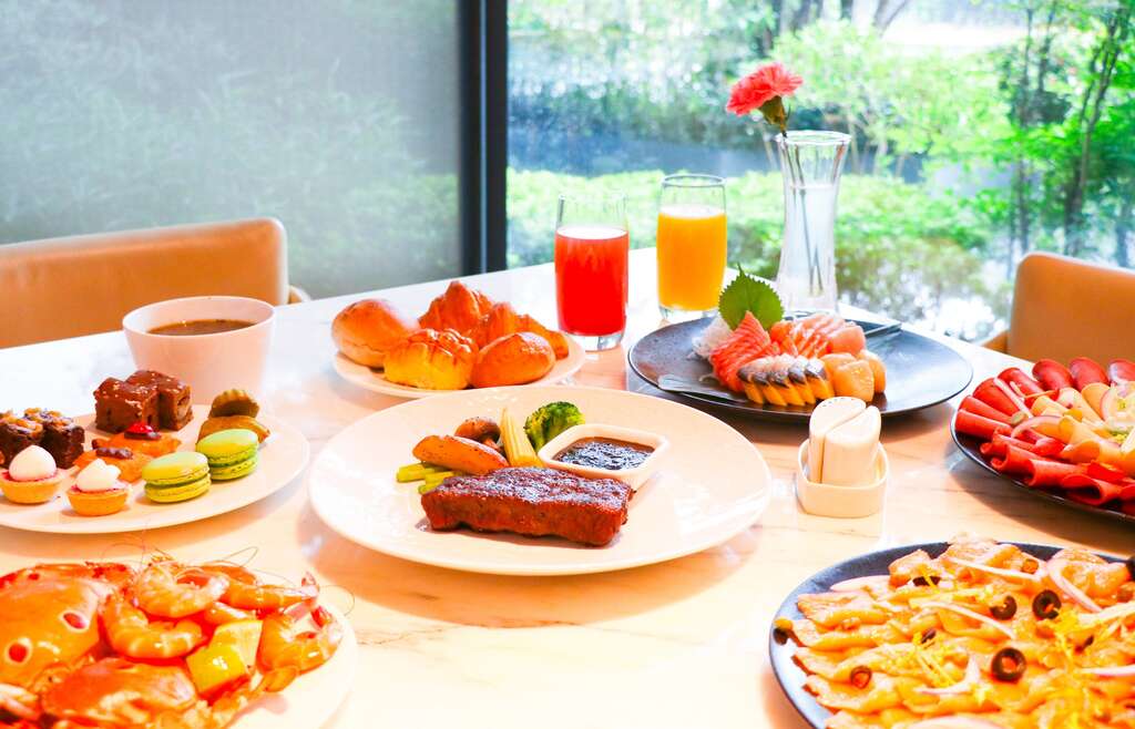 台北士林萬麗酒店推出NT$1,380餐飲通用券，多種省很大的精美套餐優惠組合(圖片來源：臺北市政府工務局公園路燈工程管理處)