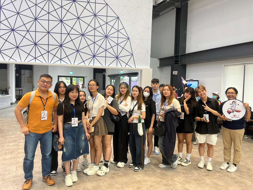 「後生来尞-世界客家博览会参访」让更多青年认识台湾与全球客家文化。（图片来源：台北市政府客家事务委员会）