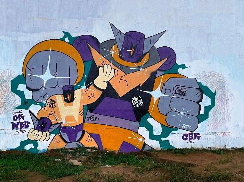 Seven dedicated graffiti walls are now open for creating graffiti works.
