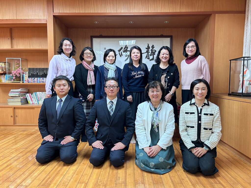 台日两校师长於日本文化教室合影(图片来源：台北市政府教育局)