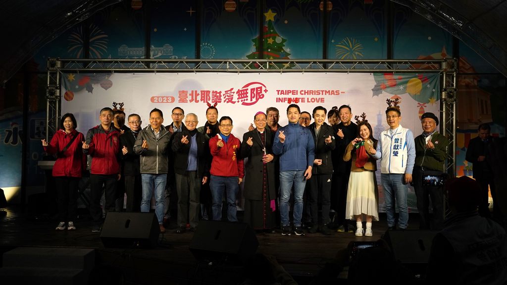 「臺北耶誕愛無限」藉由健走報佳音活動，將溫暖與祝福傳遞給每個人。(圖片來源：臺北市政府觀光傳播局)