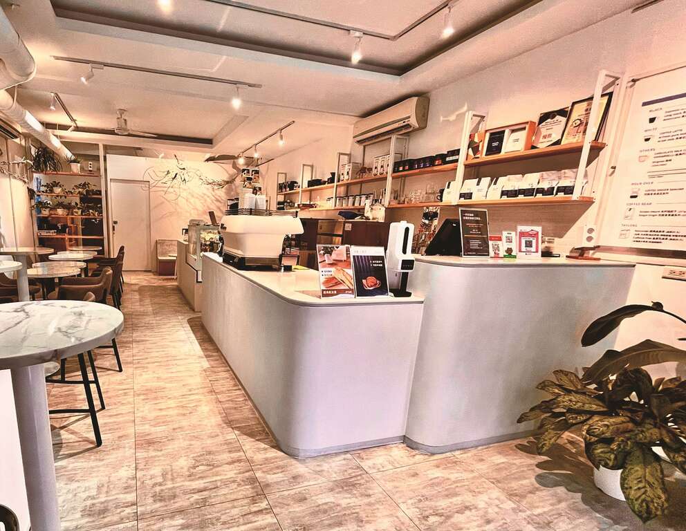 「欧克法咖啡」精心营造品饮咖啡的空间，给予顾客美好的咖啡体验。（图／台北精品咖啡商业发展协会）