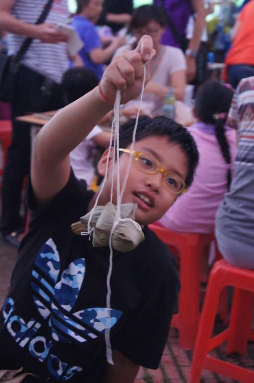 參與民眾南北粽DIY體驗