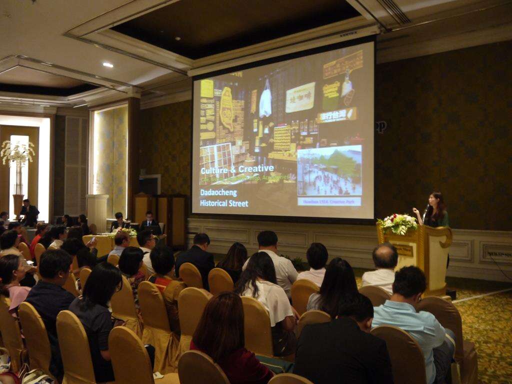 台北市观光传播局向泰国旅游业者介绍台北市的旅游环境