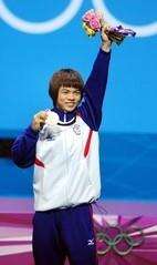 许淑净在2012年伦敦奥运女子举重53公斤级摘银，并因哈萨克选手药检未过，将获得台湾举重的首面金牌