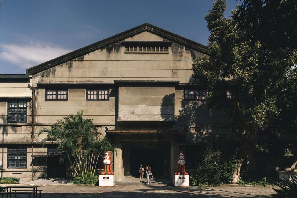松山菸廠廠歌石碑(圖片來源：臺北市商業處)