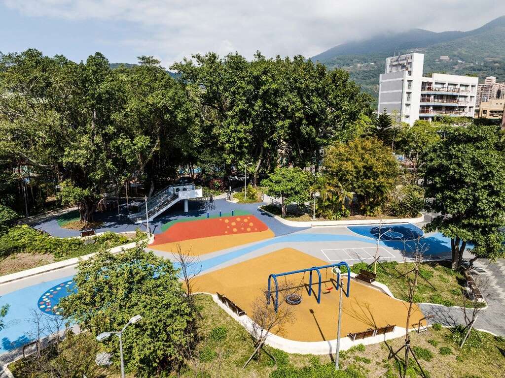 北投文化、豐年及同德公園景觀改善工程-水磨坑溪遊戲場(圖片來源：臺北市政府工務局公園路燈工程管理處)