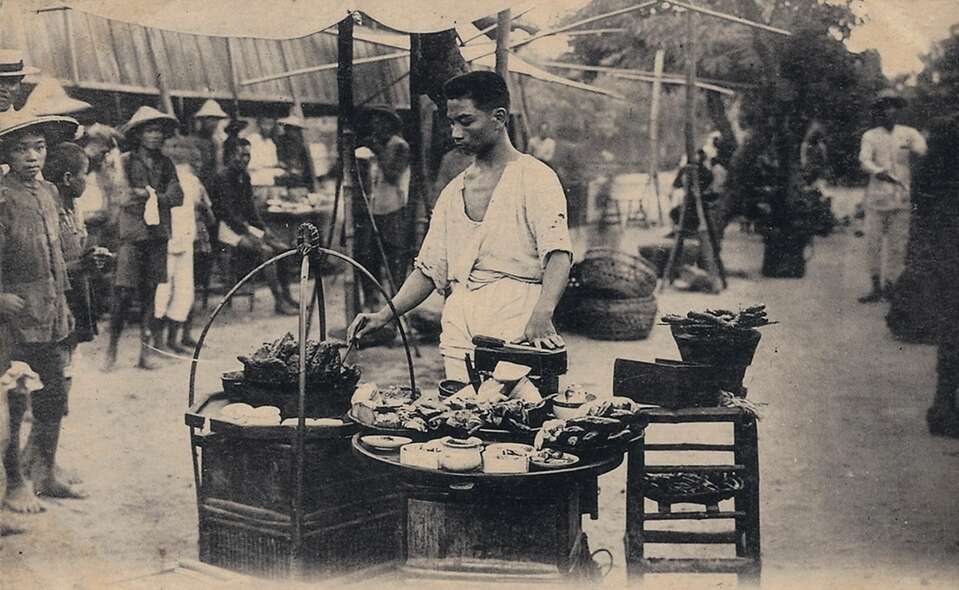 臺灣早期之飲食文化，幾乎都是發源於廟口