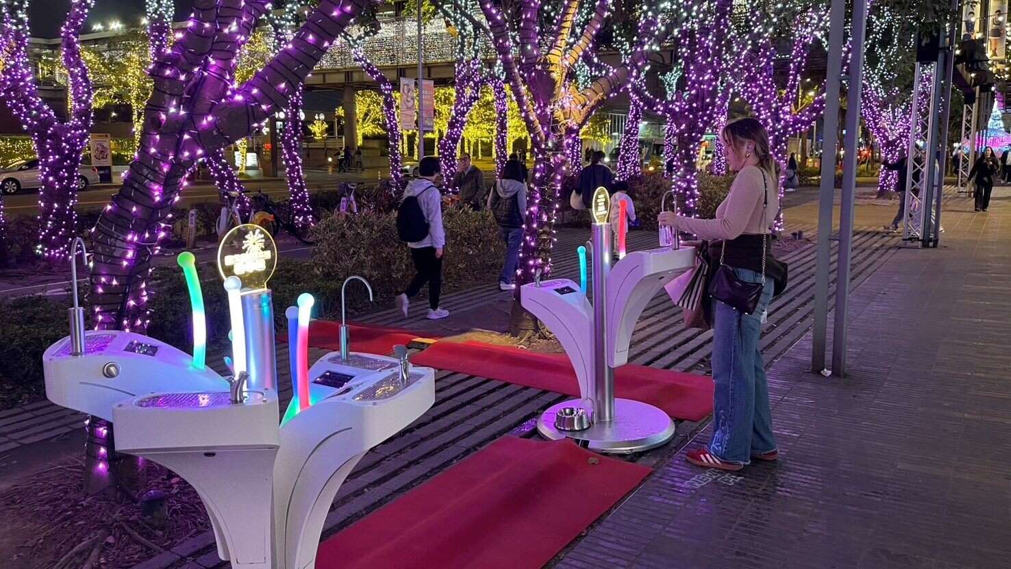 新型行動式直飲台方便民眾體驗台北好水(圖片來源：臺北自來水事業處)