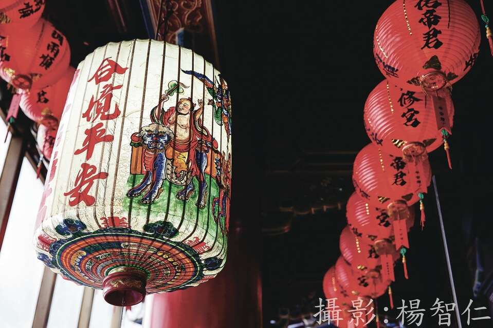 大龍峒樸實及繁華兼具的小區古風，展現台北的風情。