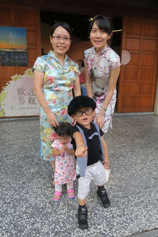 1歲小朋友變裝參加1920變裝遊行超萌