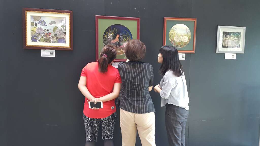 圖4、臺灣拈花惹草押花藝術聯展共展出32件作品。