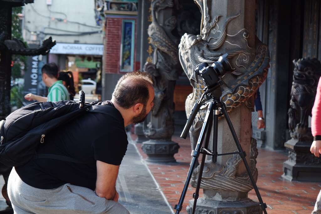 土耳其导演克兹巴兹深受台湾传统庙宇吸引，觉得庙宇建筑充满东方之美