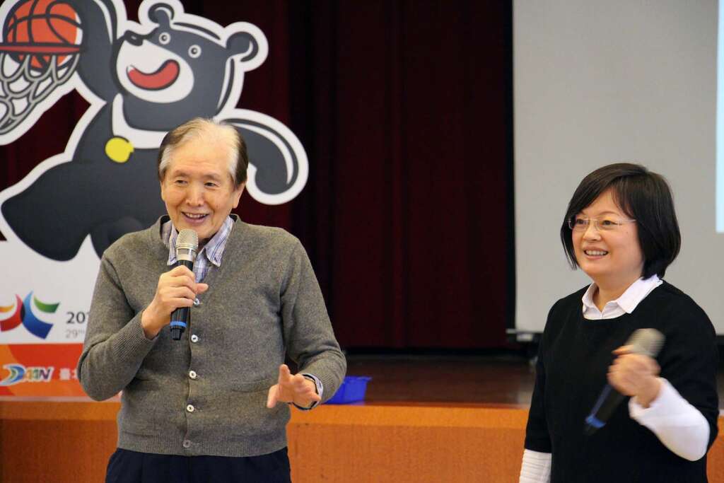 圖4.果陀人員引導長者分享生命故事