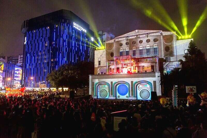 台北灯节与知名饶舌歌手李英宏合作，在中山堂办理1场别开生面的音乐3D光雕秀