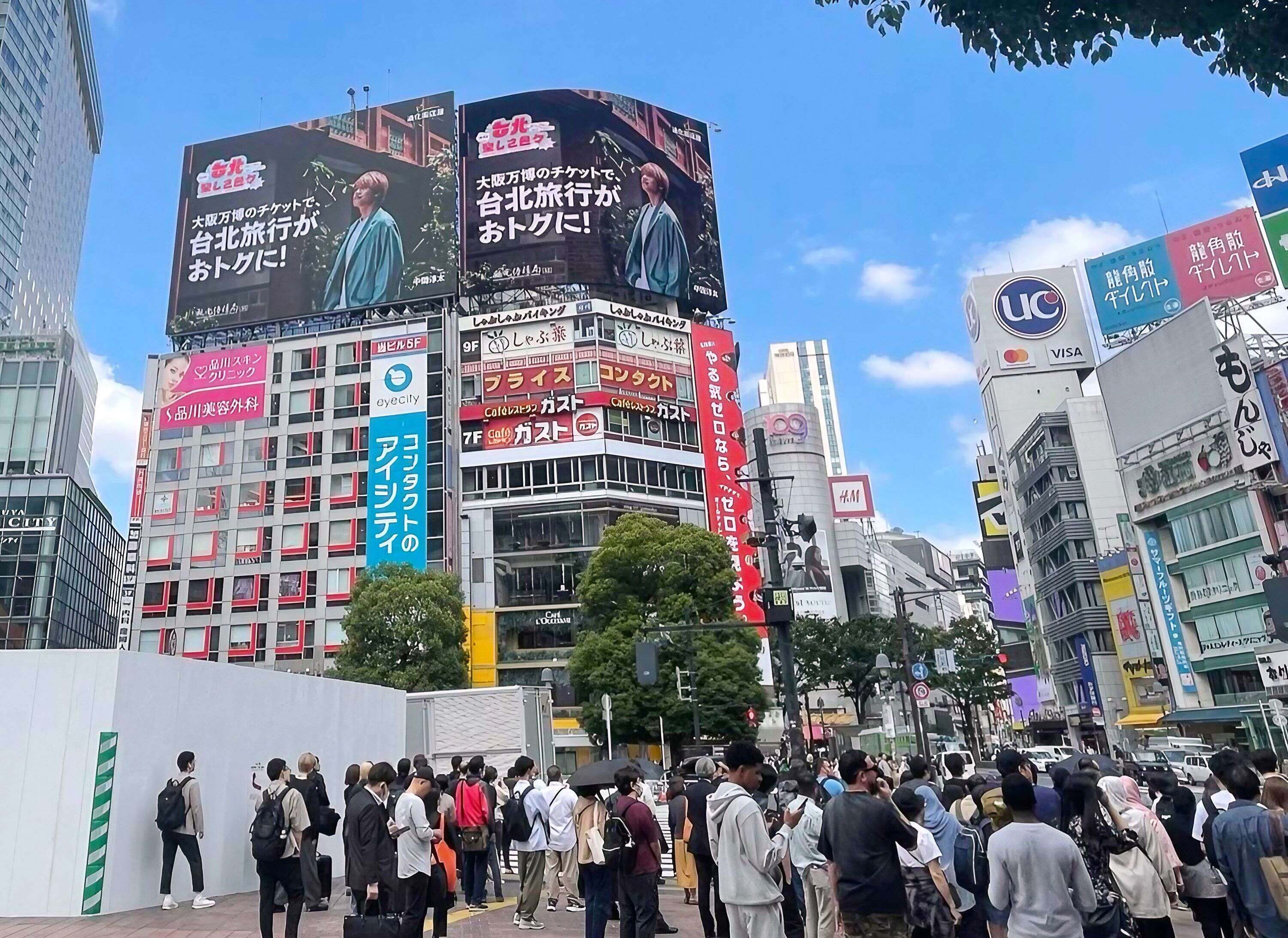 位於东京心脏地带的涩谷广场大型户外广告墙自即日起播放中间淳太於台北拍摄的精彩影像，创造高密度曝光与社群话题热潮。(图片来源：台北市政府观光传播局)