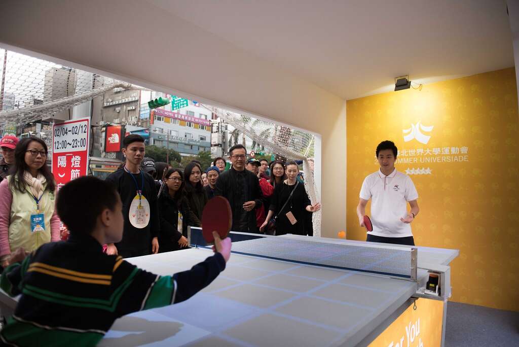 Taipei Lantern Festival Spokesperson, Chiang Hung-Chieh,  Visits Universiade Interactive Area at the Opening Ceremony