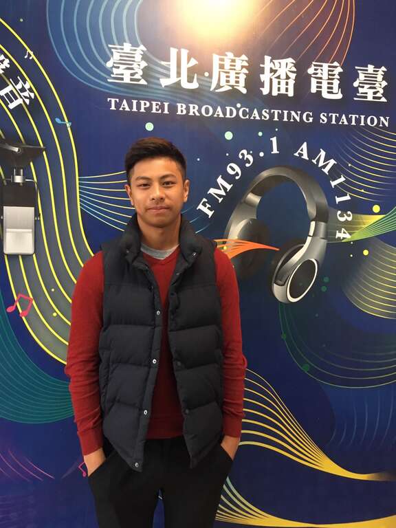 世大运高尔夫培训选手赖嘉一
