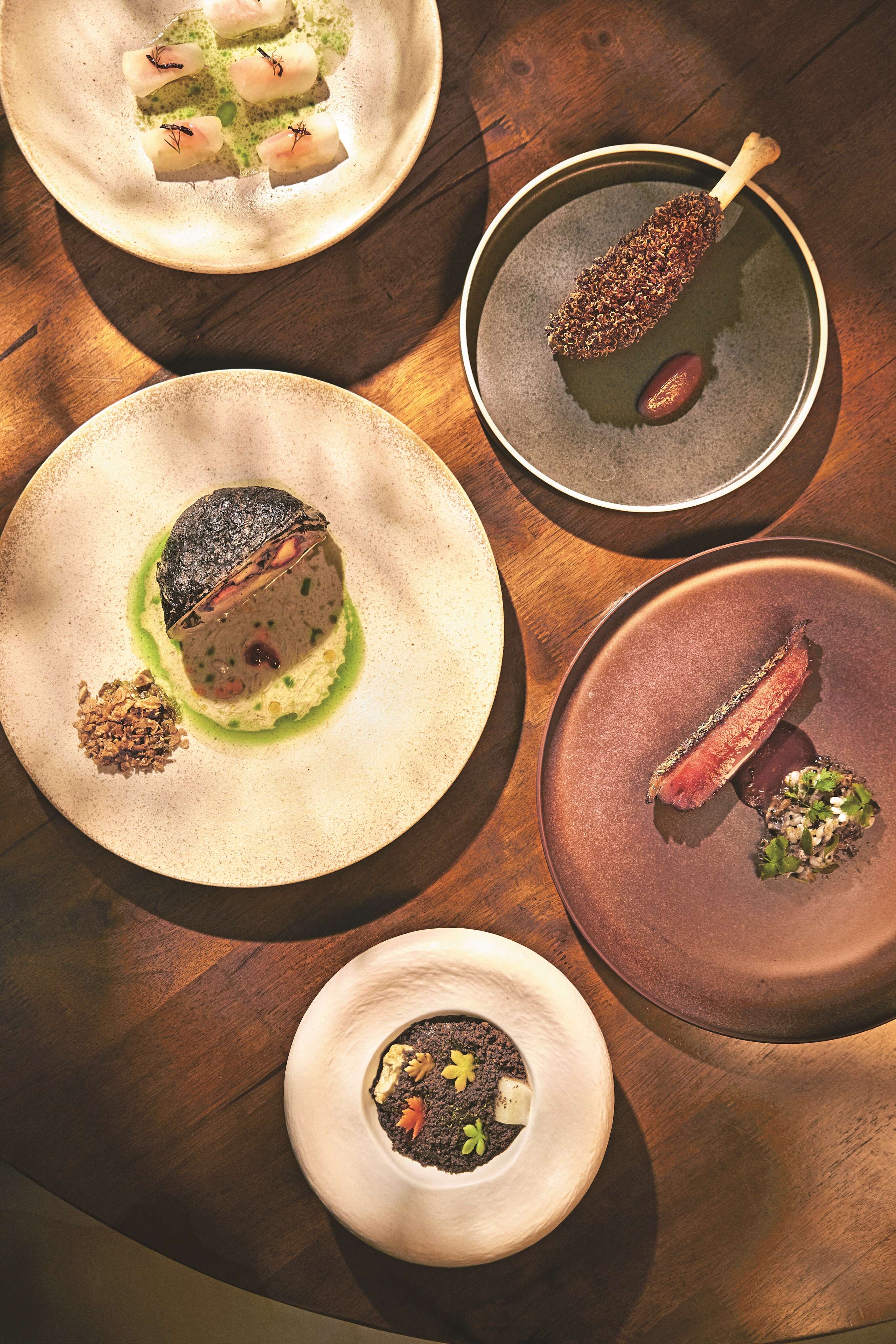 P24-27 食旅-3 「Tableau by Craig Yang」将台湾办桌菜结合法餐技巧，使常民美食蜕变升级。（图／Tableau by Craig Yang）