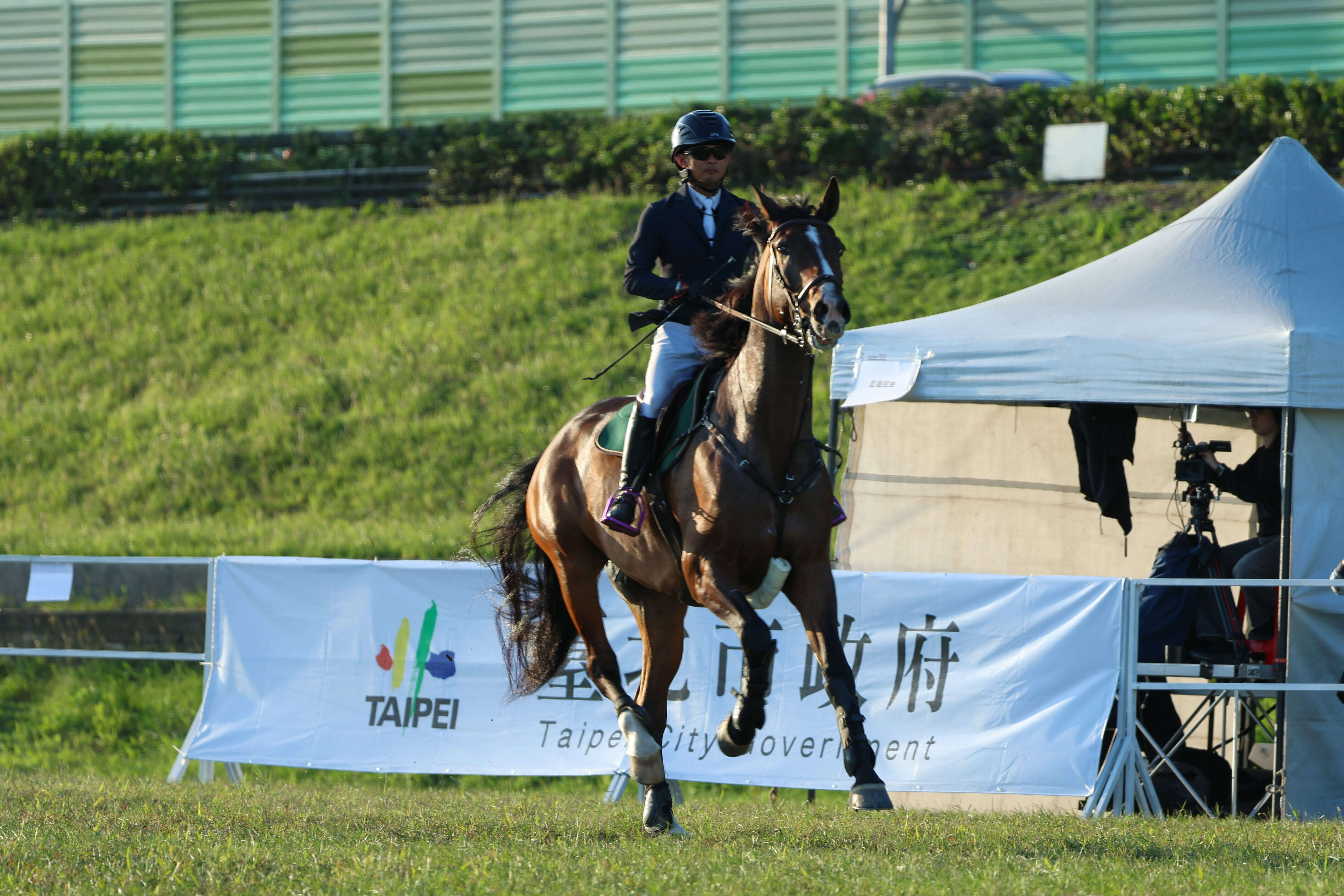 马术骑手英姿（图片来源：台北市政府体育局）