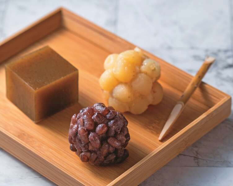 P24-27 食旅－6「滋养和菓子」的点心兼具精致外观与创新风味。