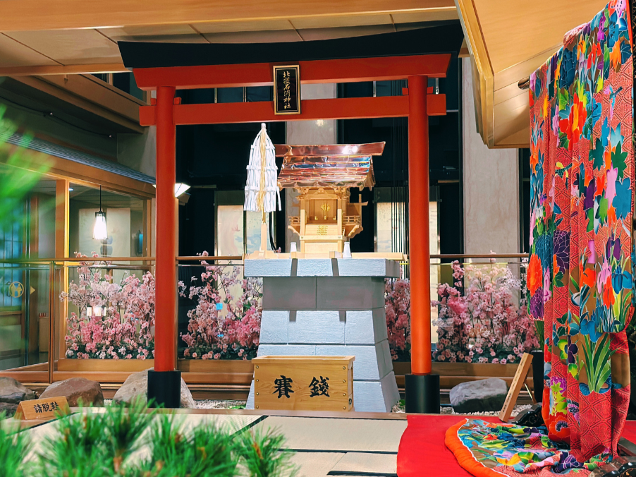 图说：日胜生加贺屋国际温泉饭店6楼北投石浦神社。（日胜生加贺屋国际温泉饭店提供）