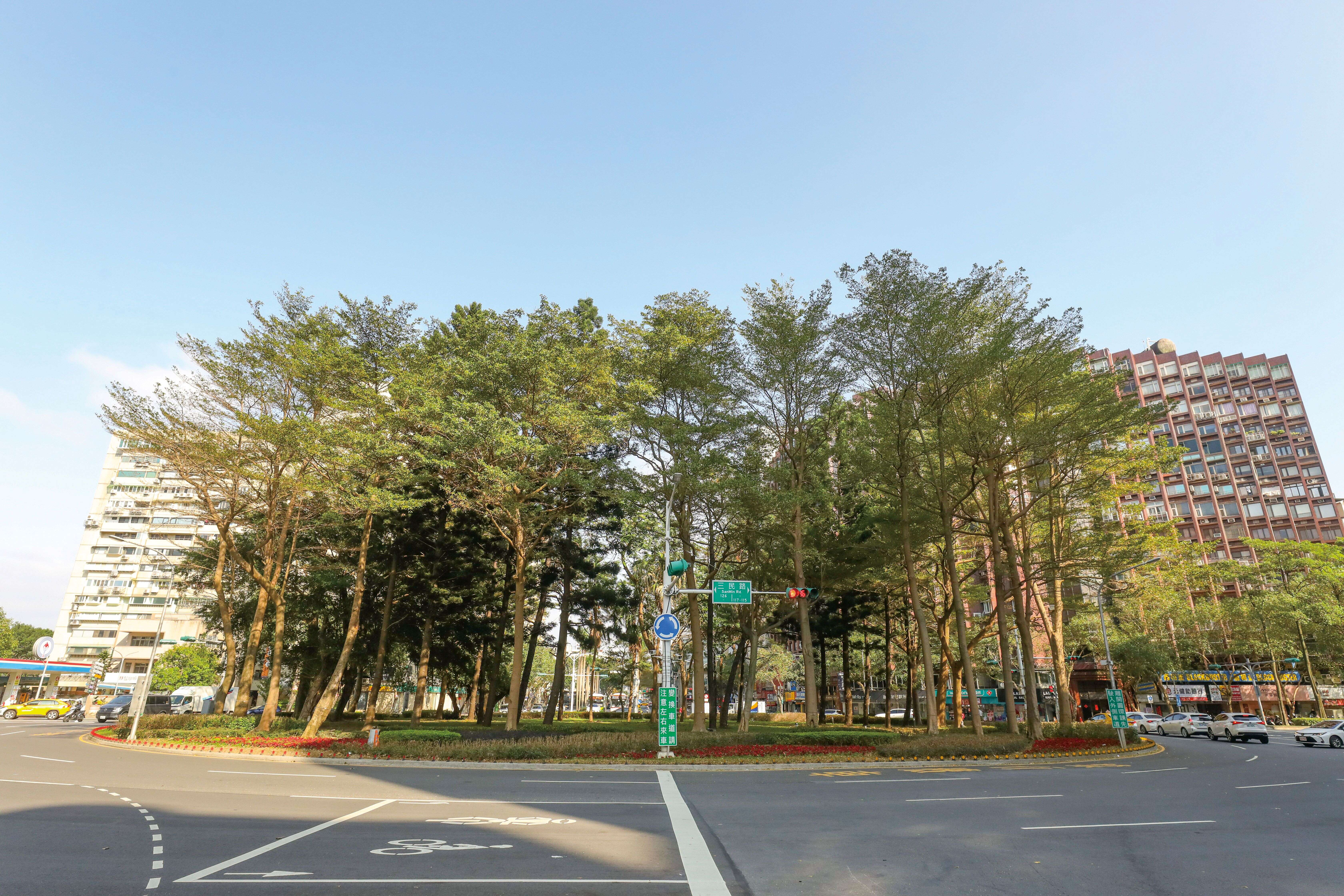 P28-31 風格－2民生社區規畫之初即納入西方都市的圓環設計，至今仍是該地的重要地標。