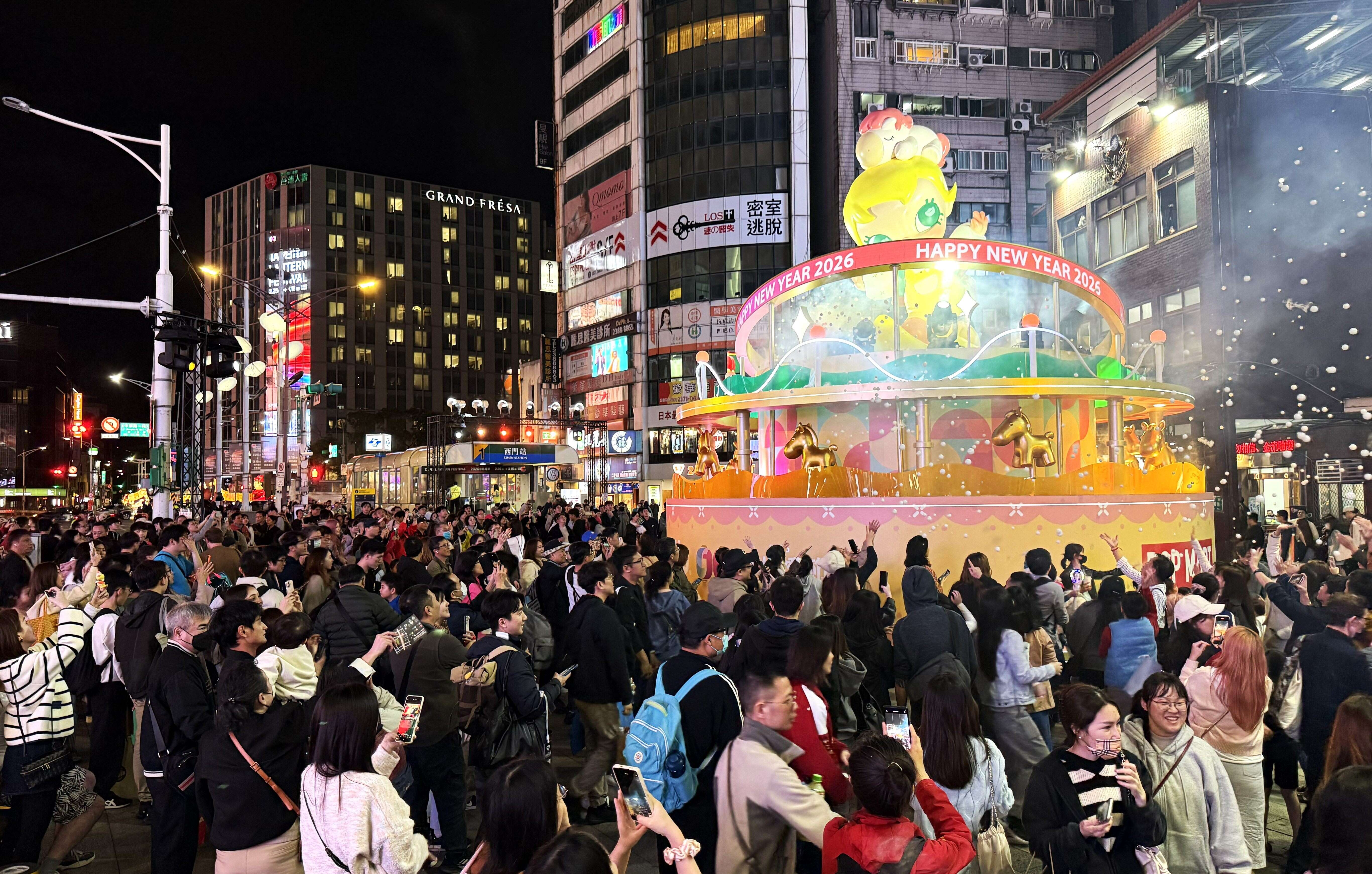 台北ランタンフェスティバル 「ダブル会場 ダブルIP」開催6日で360万人来場