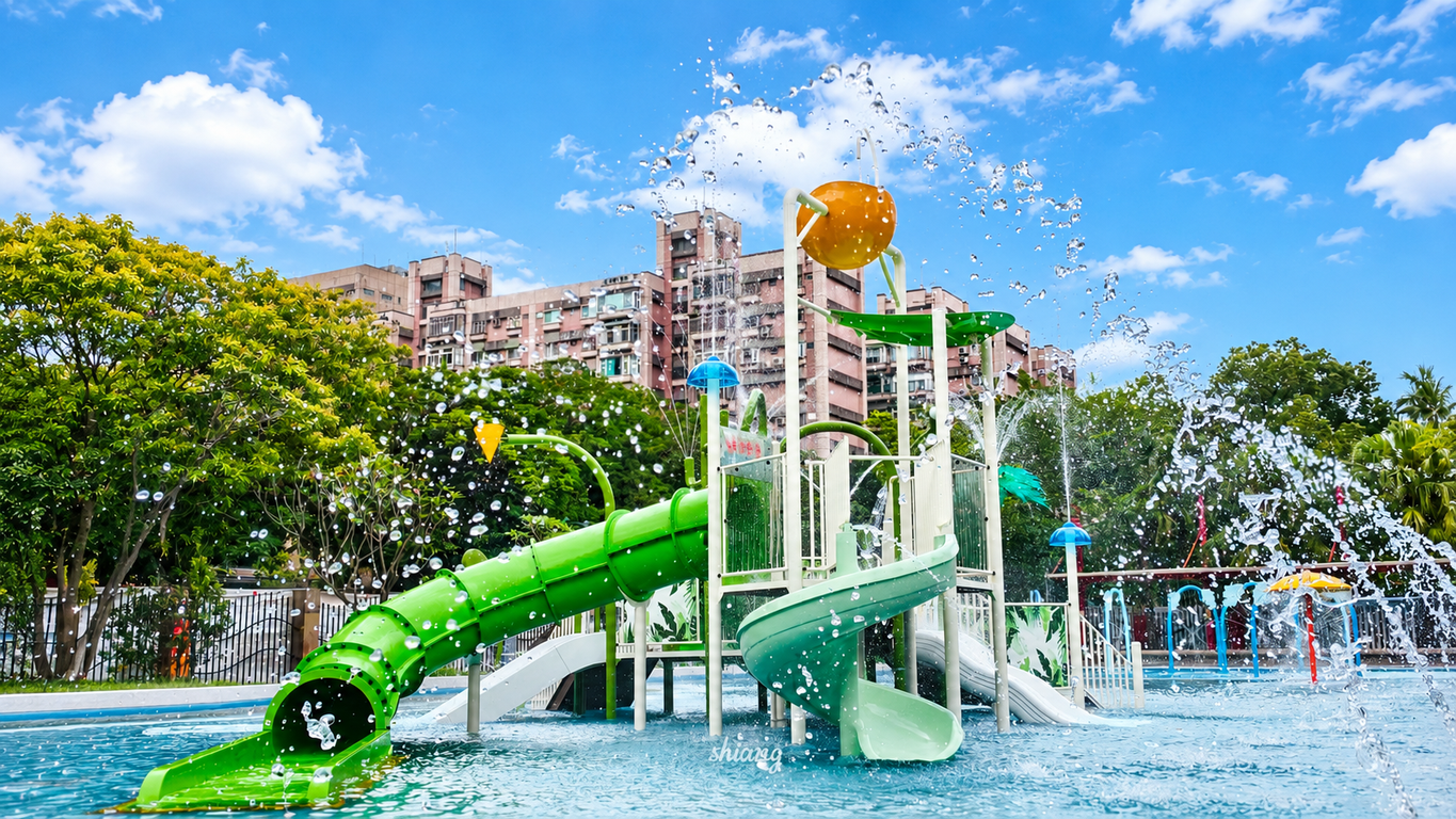 「水鄉庭園」適合12歲以下的孩童來盡情戲水。