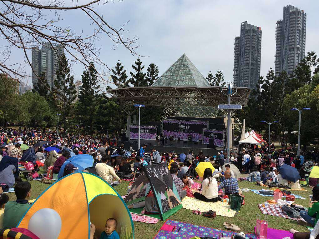 (图7) 现场民众共襄参与，文漾野餐音乐会